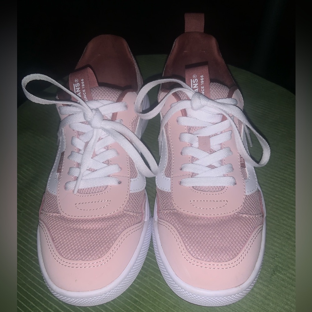 Vans Tennis Shoes